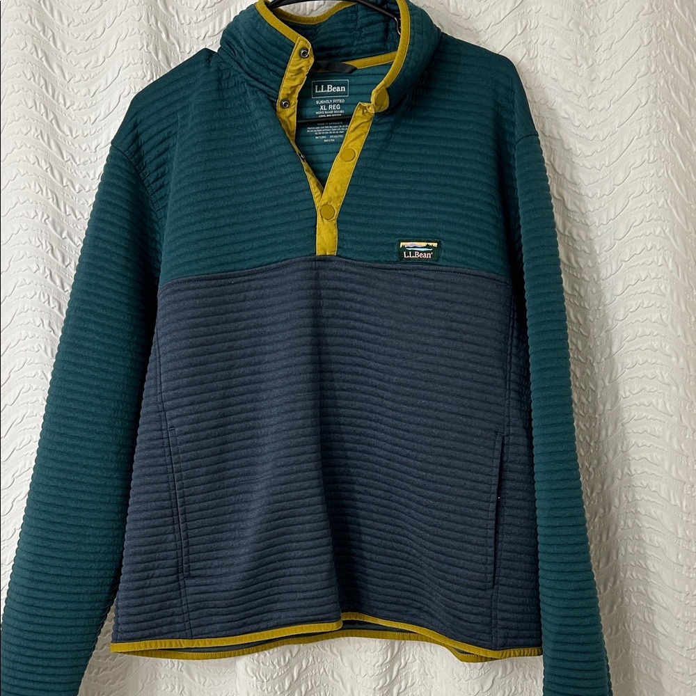 L.L. Bean Men's Zip Up Sweater - Teal and Charcoal